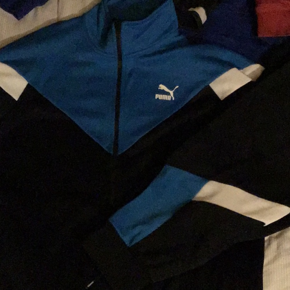 PUMA SWEATSUIT SIZE LARGE